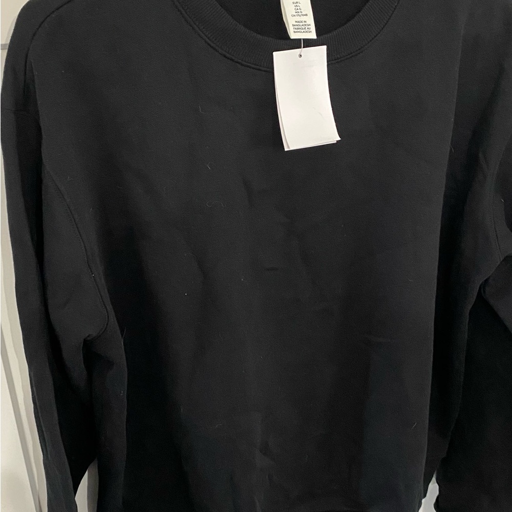 H&M Men's Black Crewneck Sweater